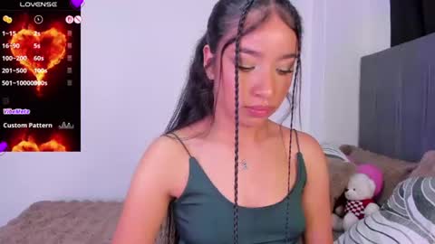 alissarose_1 online show from July 28, 8:52 pm