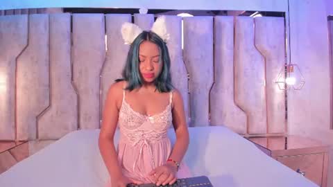 alisse_myers online show from July 28, 3:15 am