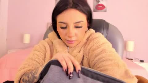 alisson__cortez online show from February 16, 12:16 pm