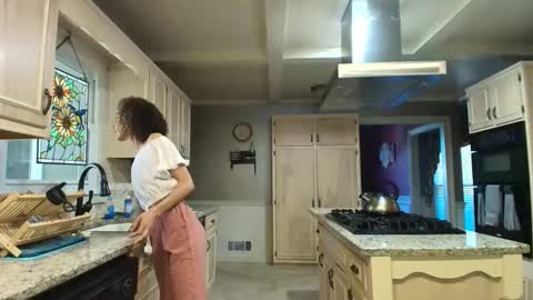 goddess online show from April 11, 3:37 pm