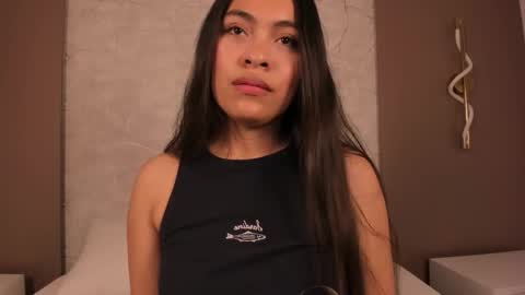 A L L I E online show from February 14, 2:57 am