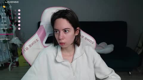 alice online show from November 14, 1:05 am