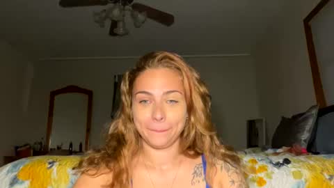 alliemay2632 online show from July 30, 1:17 am