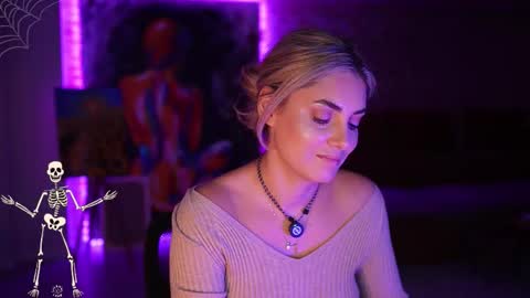 Allie online show from October 28, 5:46 am