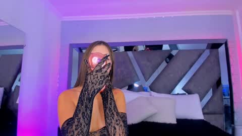 Snapshot of allijadid chatting on February 8, 10:29 am online show from February 8, 10:29 am