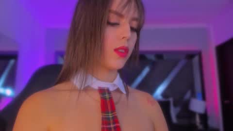 Snapshot of allijadid chatting on November 2, 10:51 am online show from November 2, 10:51 am