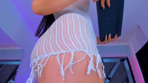 Snapshot of allijadid chatting on December 22, 3:44 am online show from December 22, 3:44 am