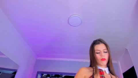 Snapshot of allijadid chatting on February 2, 10:57 am online show from February 2, 10:57 am