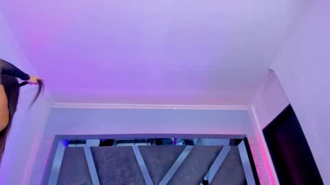 Snapshot of allijadid chatting on December 10, 11:00 am online show from December 10, 11:00 am