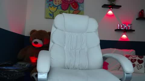 Alli online show from July 22, 8:21 pm