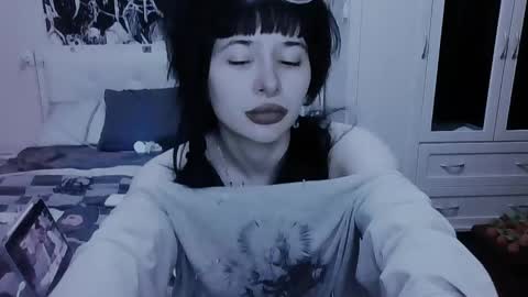 Alis online show from May 16, 5:12 pm