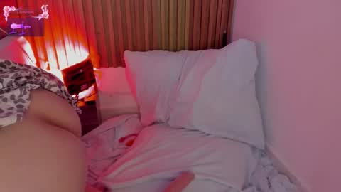 A L L I S S online show from November 15, 9:38 pm