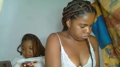 allizida01 online show from December 13, 7:53 pm