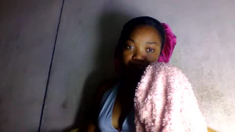 allizida01 online show from May 22, 10:52 pm