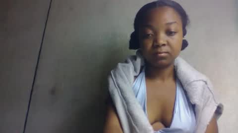 allizida01 online show from May 19, 1:56 am