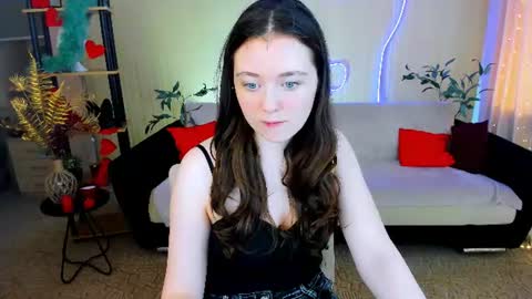 alluringeyess online show from July 9, 12:40 pm
