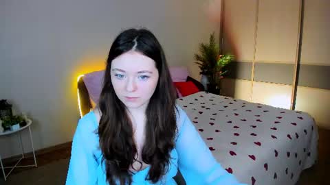 alluringeyess online show from June 14, 4:46 am