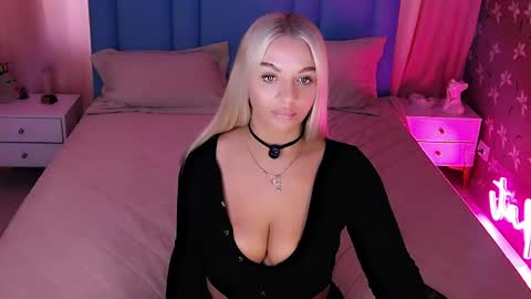 AlwaysHot online show from June 7, 2:18 am