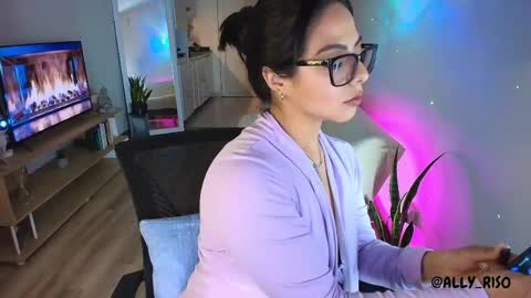 Ally  help me reach 100 satisfaid online show from April 21, 2:51 am