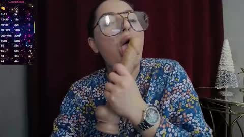         online show from November 29, 7:07 pm