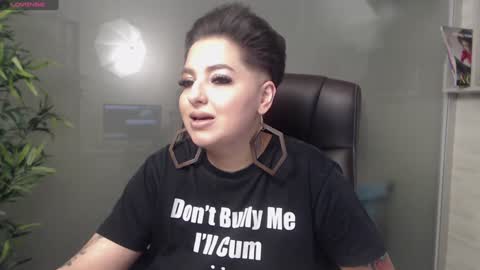 Snapshot of allyiah chatting on January 16, 9:08 pm online show from January 16, 9:08 pm