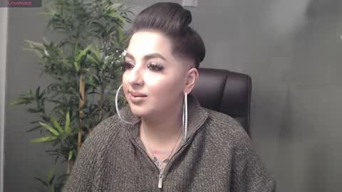 Snapshot of allyiah chatting on February 16, 9:16 pm online show from February 16, 9:16 pm