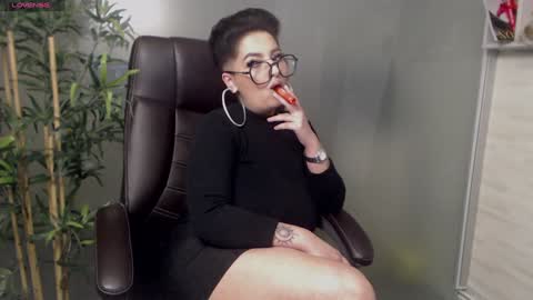 Snapshot of allyiah chatting on January 28, 9:50 pm online show from January 28, 9:50 pm