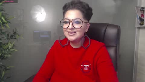 Snapshot of allyiah chatting on January 17, 10:34 pm online show from January 17, 10:34 pm