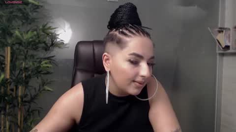 Snapshot of allyiah chatting on March 2, 8:14 pm online show from March 2, 8:14 pm