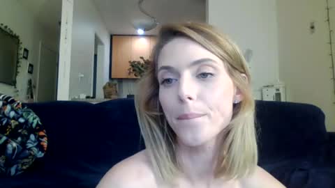 Ally Girl In Her Ally World online show from July 9, 2:25 am
