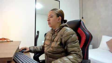 ALMA FENIX  online show from October 20, 12:19 pm