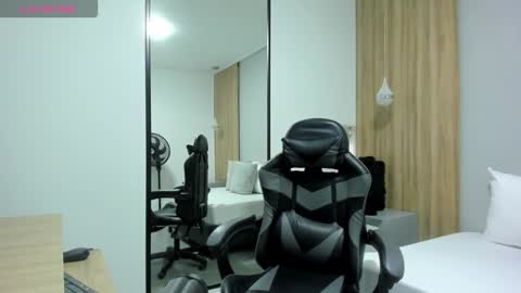 ALMA FENIX  online show from December 16, 12:33 pm