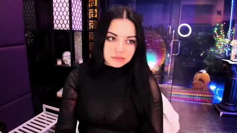 Snapshot of alma_pearl chatting on February 28, 7:37 am Alma online show from February 28, 7:37 am