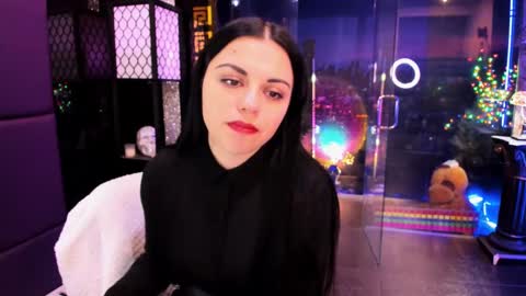 Snapshot of alma_pearl chatting on February 9, 9:47 am Alma online show from February 9, 9:47 am