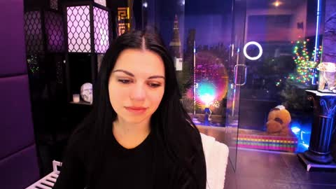 Snapshot of alma_pearl chatting on February 26, 7:23 am Alma online show from February 26, 7:23 am