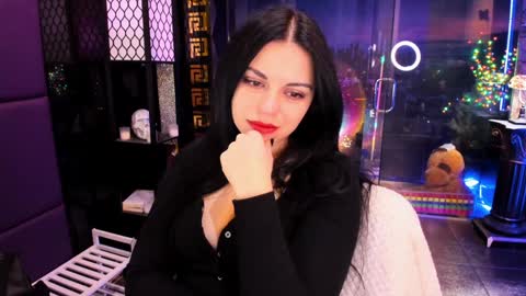 Snapshot of alma_pearl chatting on February 5, 7:18 am Alma online show from February 5, 7:18 am