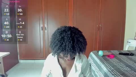 Snapshot of almasaennz chatting on March 8, 8:24 pm   online show from March 8, 8:24 pm