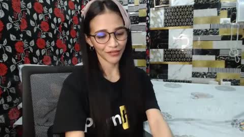 Snapshot of alondra_aleng_ereng chatting on January 12, 2:35 am Alondra online show from January 12, 2:35 am