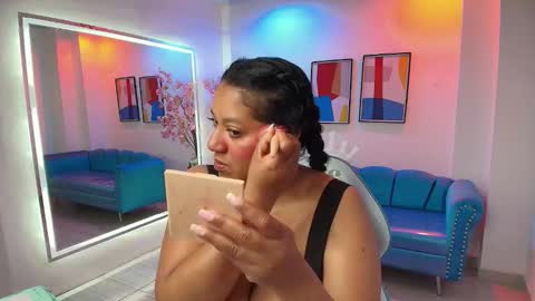 Alondra  online show from November 27, 4:15 am