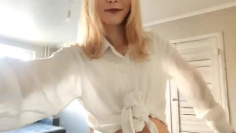 May online show from September 14, 1:42 pm