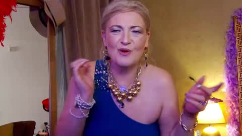 Alura Jenson online show from May 31, 9:38 pm