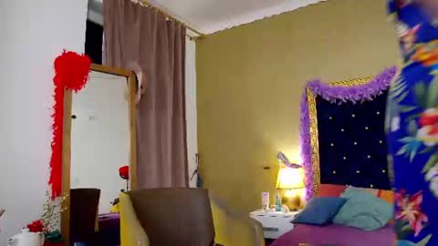 Alura Jenson online show from June 18, 11:53 pm