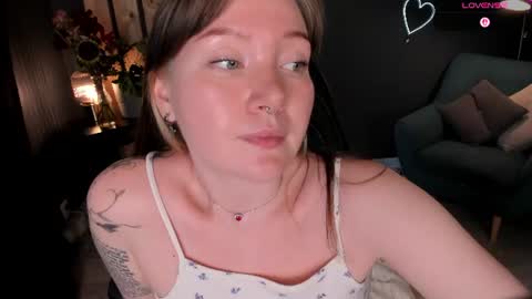 Lilu online show from July 28, 11:17 am