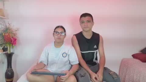 aly_n_sebas online show from July 22, 3:51 am