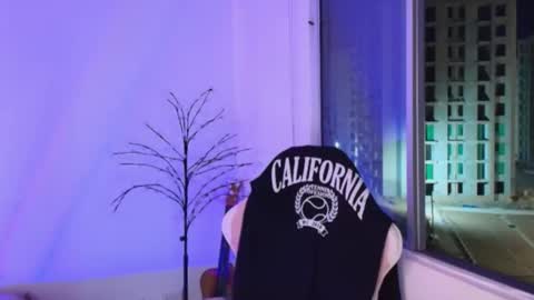 Aly online show from March 9, 2:48 am