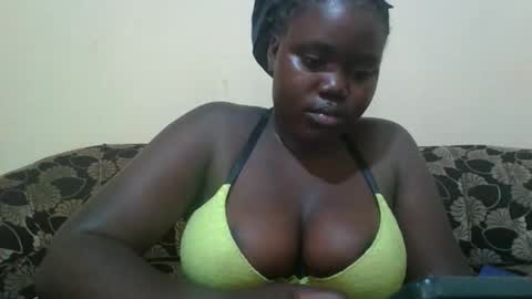 Snapshot of alyabeiby chatting on October 20, 5:10 am alyabeiby online show from October 20, 5:10 am