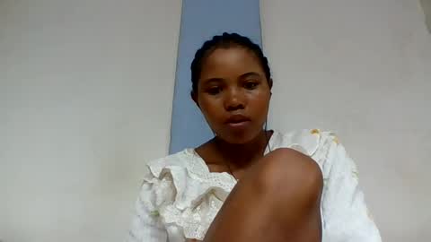 alydie7 online show from July 4, 5:25 am