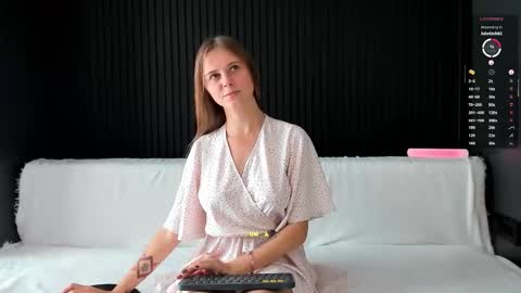 Snapshot of alyona_24 chatting on September 21, 12:48 pm Alena online show from September 21, 12:48 pm