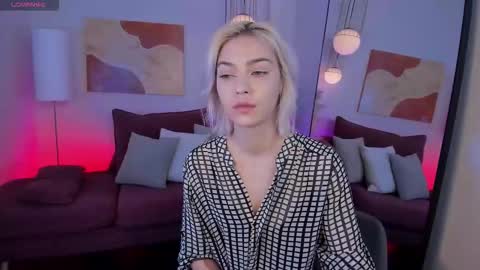 Alysia online show from September 13, 1:52 pm