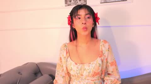 Snapshot of alyssa_joness chatting on October 21, 4:38 am alyssa_joness online show from October 21, 4:38 am